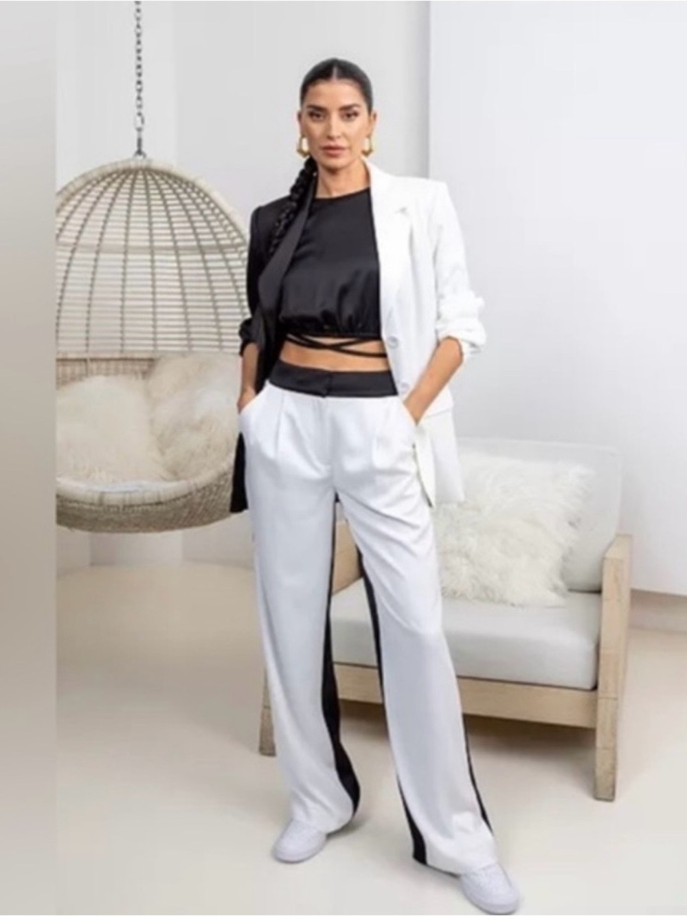 Nicole Williams English X Bar III Highrise Black and white Pants